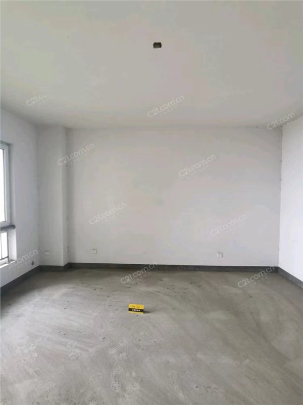 曼哈顿13楼 145平 399万