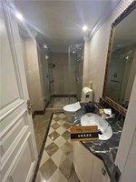 曼哈顿8楼 295平 970万