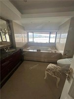曼哈顿8楼 295平 970万