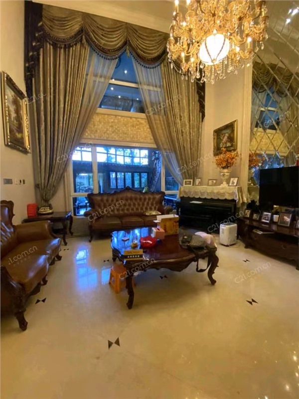 曼哈顿2楼 290平 1100万