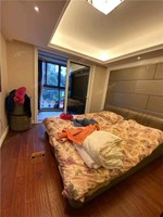 曼哈顿2楼 290平 1100万