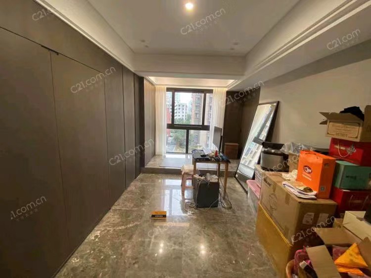 中梁首府壹号 5楼 115平 380万