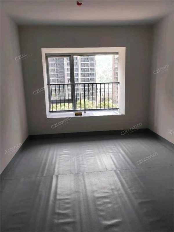 揽江园 7楼 130平米 358万