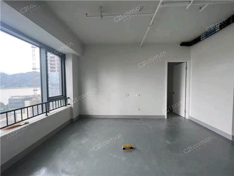 揽江园 17楼183平米 726万