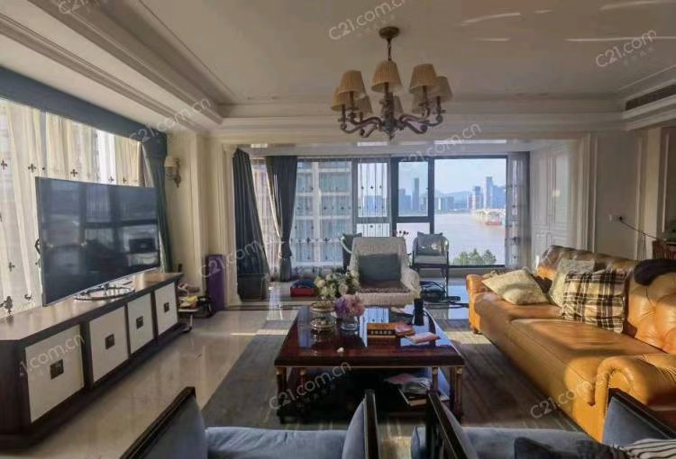 时代滨江 12楼 138平米 638万