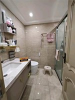 曼哈顿2楼 175平米 468万 带造景露台