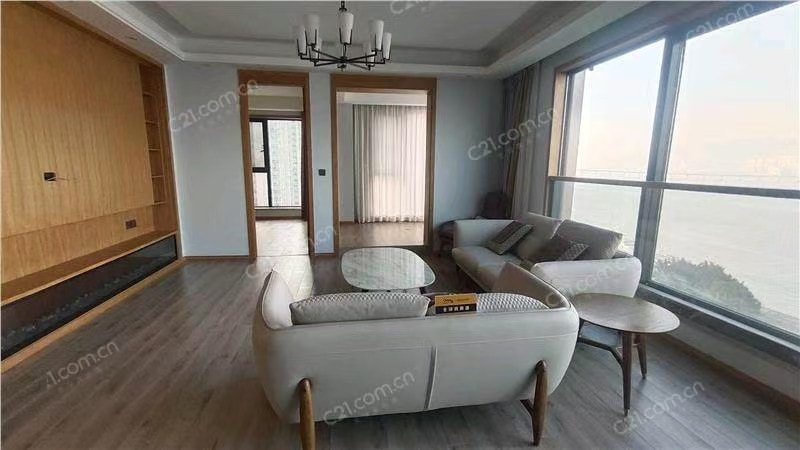 万科时代中心 12楼 182平米 870万 48000/平米