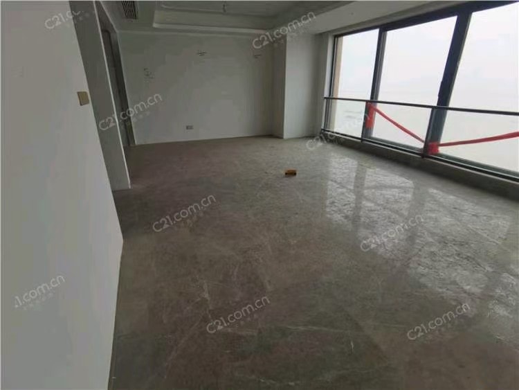 万科时代中心 18楼 182平米 毛坯 890万