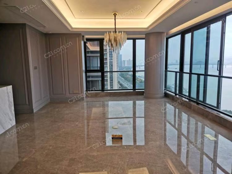 万科时代中心 14楼 218平米 1280万