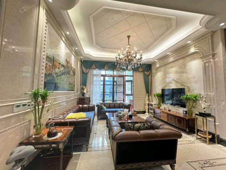 国际豪庭洋房中叠3楼 202平 998万 别墅3连跃