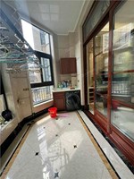 国际豪庭洋房中叠3楼 202平 998万 别墅3连跃