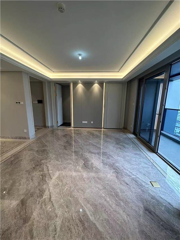 碧桂园滨江壹号13楼  140平450万