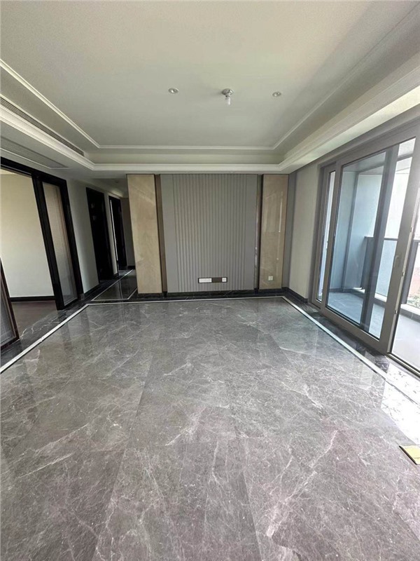 碧桂园滨江壹号7楼 166平550万