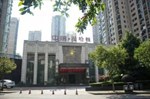 曼哈顿22楼135平米 333万