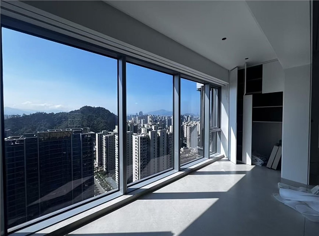 揽悦园31楼 139平米 480万 现成精装修  已做二改