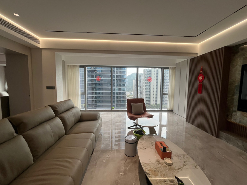 揽悦园14楼 139平 526万 全新精装修60万