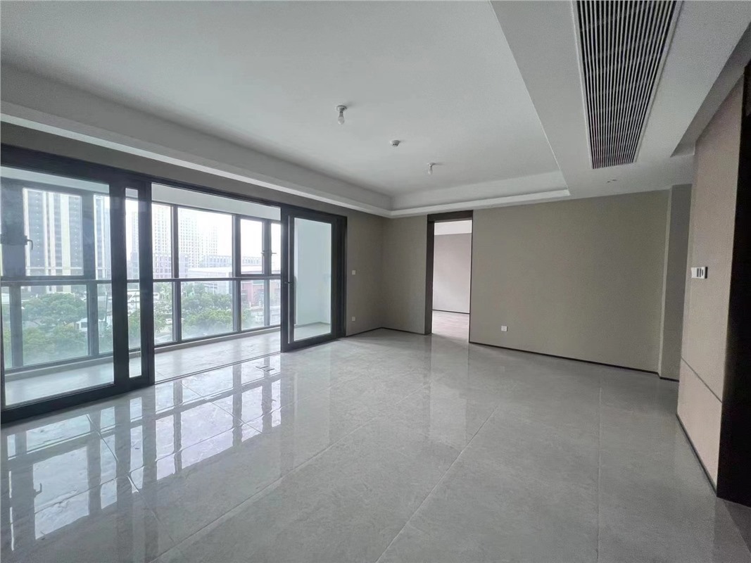 九悦 5楼 139平米 398万